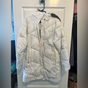 White Columbia long winter coat. Size small.
